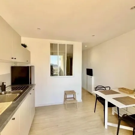 Apartamento Paisible, Vue Mer, Proche Du Centre LʼÎle-Rousse
